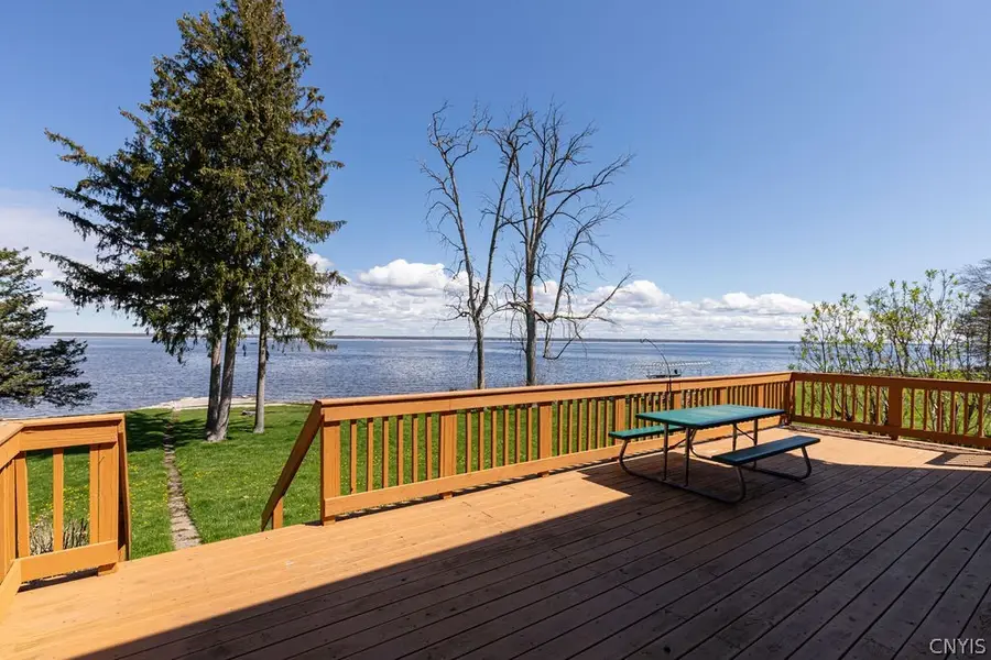 7195 Lakeshore Road, Cicero, NY 13039 - #2