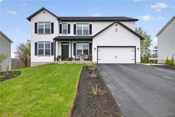 5567 Rolling Meadows, Camillus, NY 13031