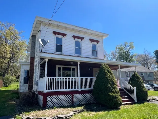 2884 Mohawk Street, Sauquoit, NY 13456 - #3