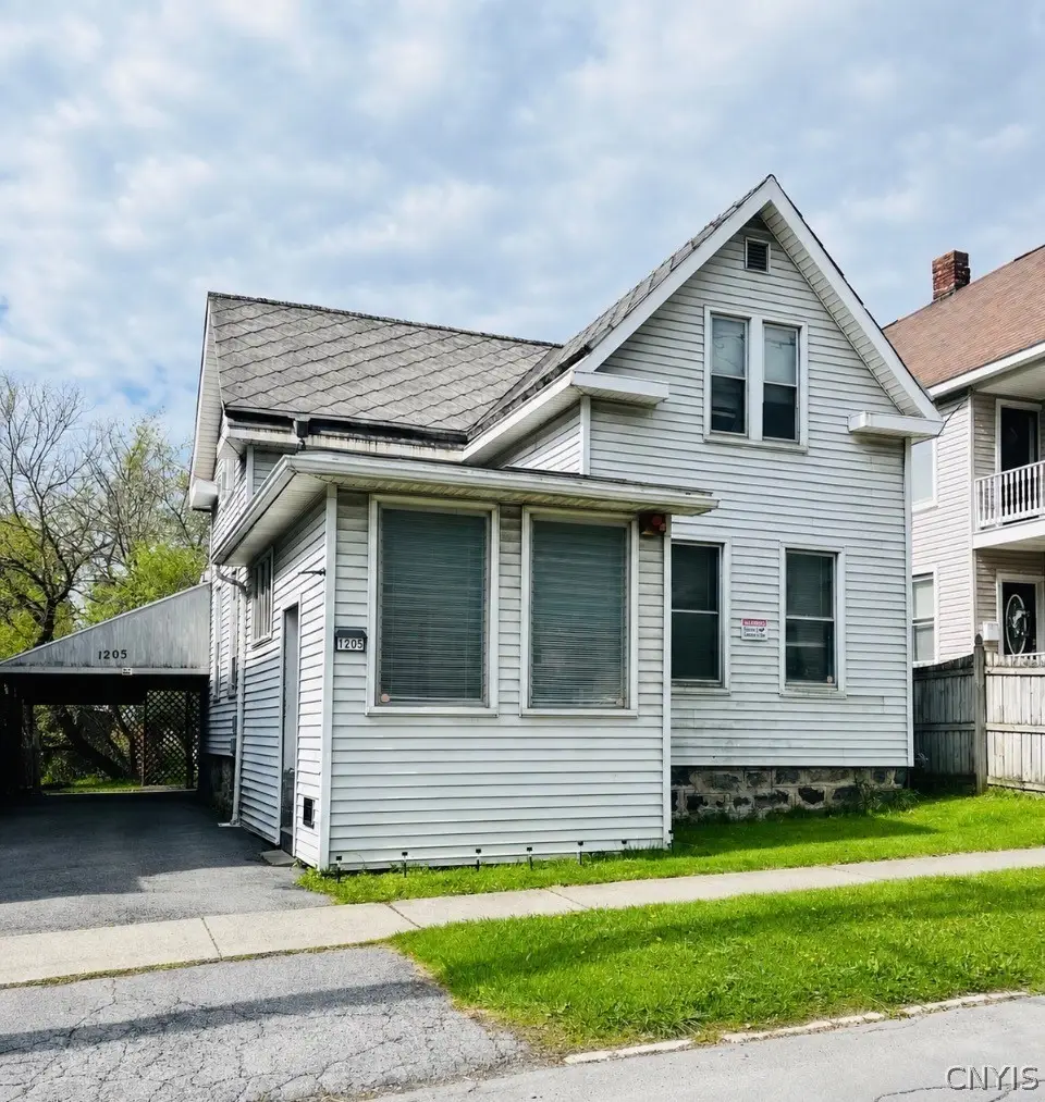 1205 Noyes Street, Utica, NY 13502 - #1