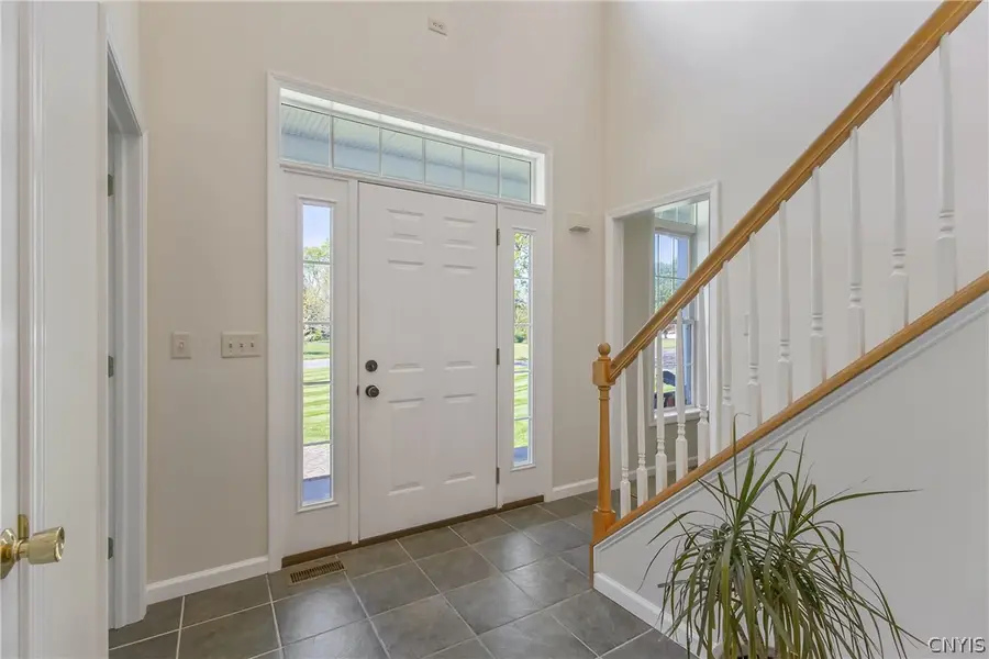 118 Creekview Path, Kirkville, NY 13037 - #2