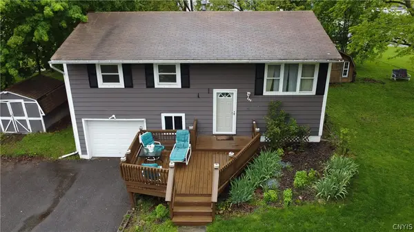 302 Delwood Drive, Baldwinsville, NY 13027