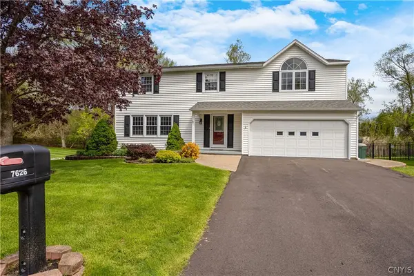 7626 Sandy Lane, Syracuse, NY 13212