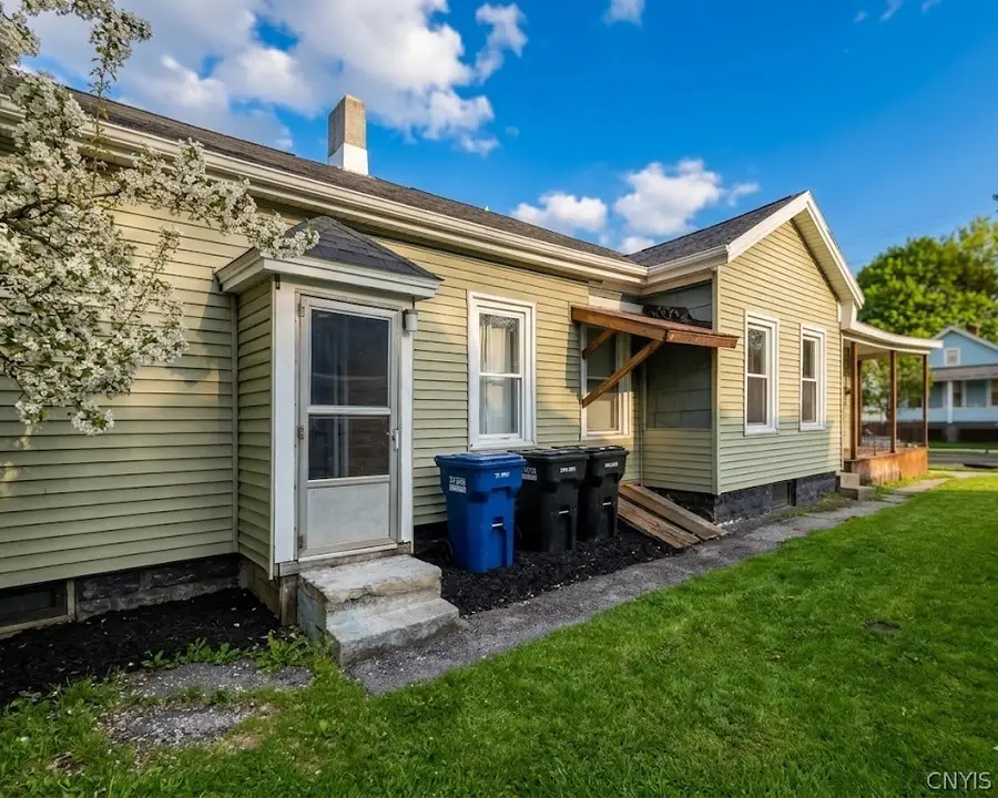 211 Hier Avenue, Syracuse, NY 13203 - #3