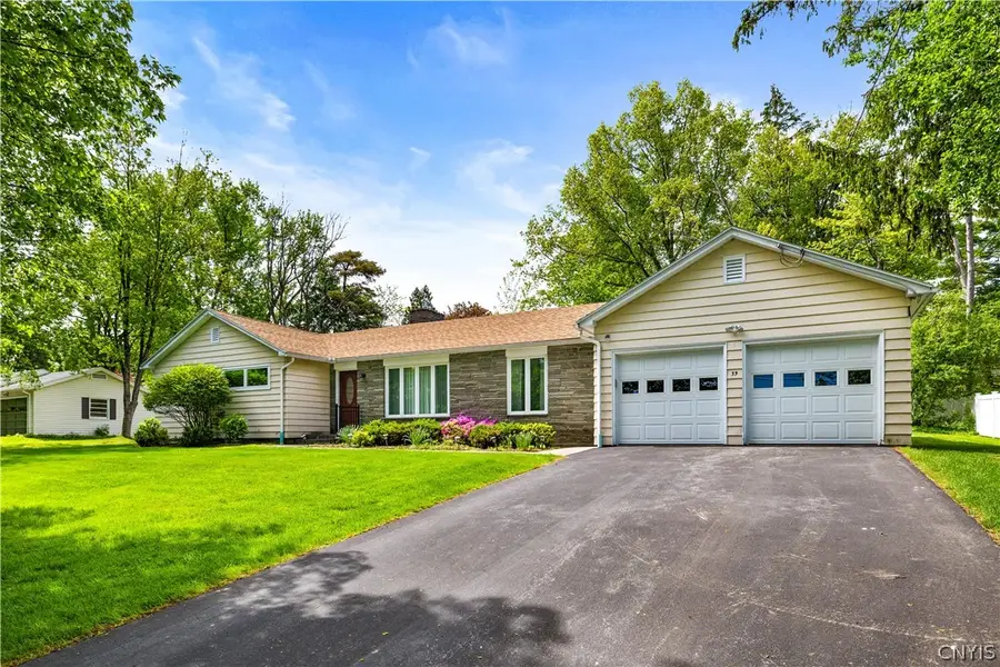 39 South Hills Drive, New Hartford, NY 13413 - #3