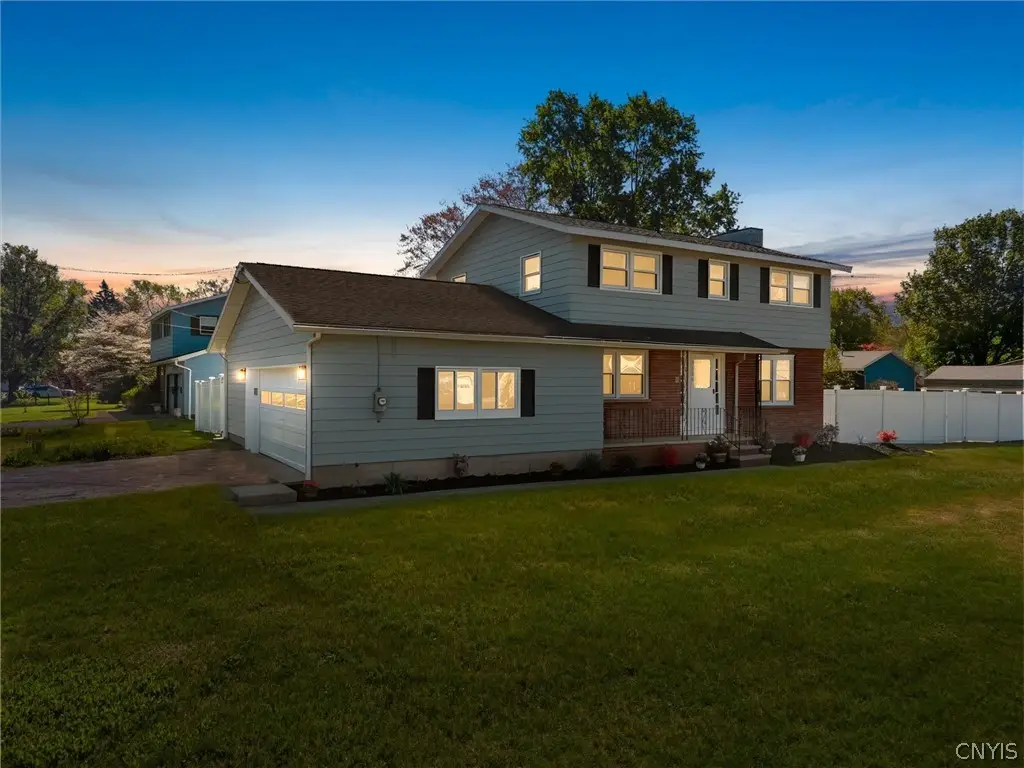 7586 Daphne Drive, Syracuse, NY 13212 - #1