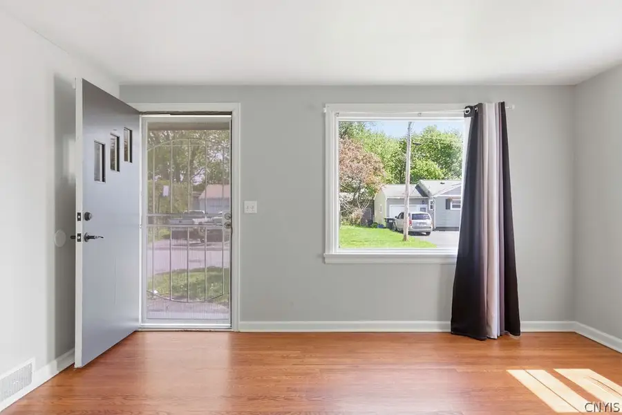 117 Pinkerton Street, Liverpool, NY 13088 - #3