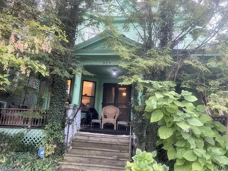 929 W Onondaga Street, Syracuse, NY 13204 - #2