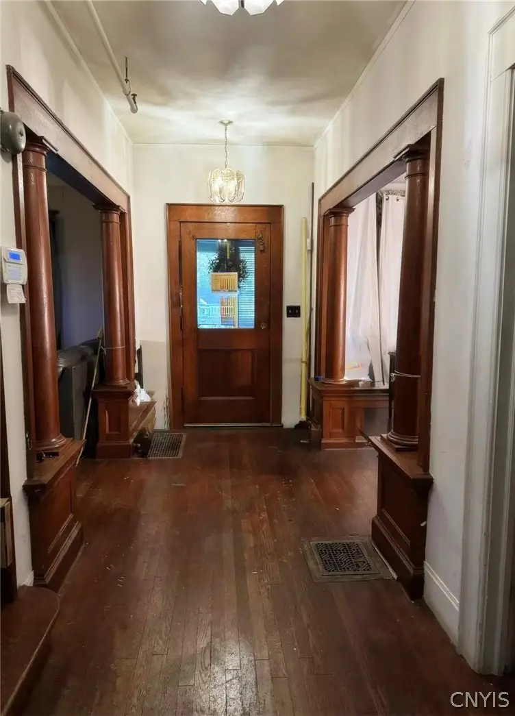 929 W Onondaga Street, Syracuse, NY 13204 - #3