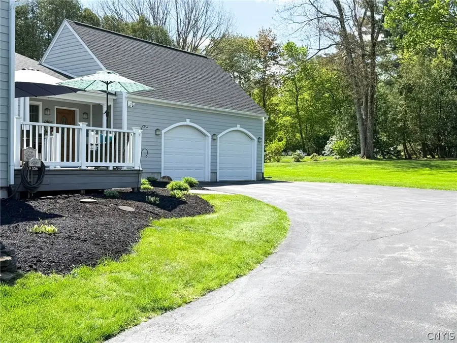 4 Gilbert Road, New Hartford, NY 13413 - #3