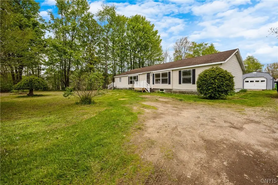 8856 Smokey Hollow Road, Baldwinsville, NY 13027 - #2