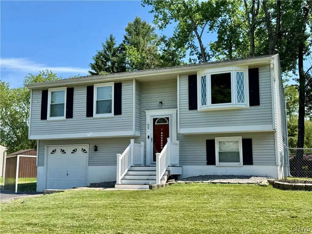8142 Scotia Lane, Liverpool, NY 13090 - #1