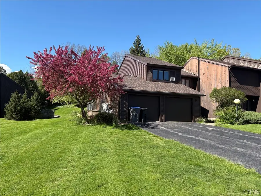 7 Jarvis Drive, Manlius, NY 13104 - #3