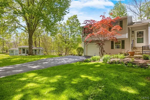 101 Creek View Path, Kirkville, NY 13082