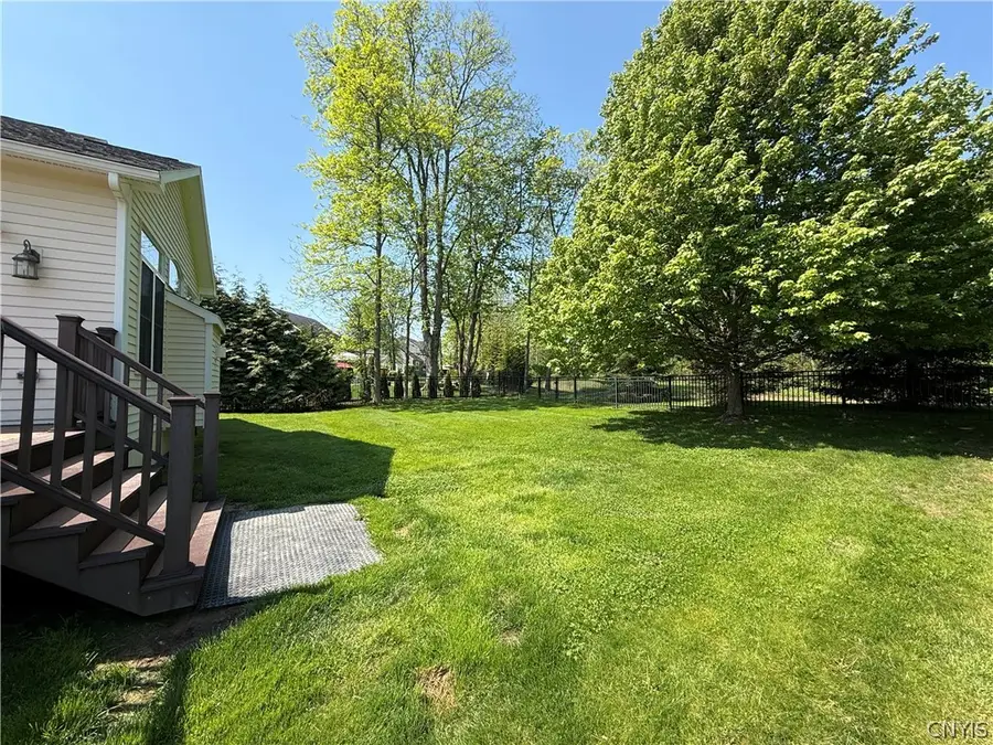 3295 Oak Brook Road, Baldwinsville, NY 13027 - #3