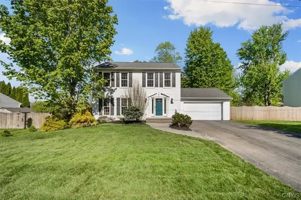 154 Smokey Hollow Rd, Baldwinsville, NY 13027
