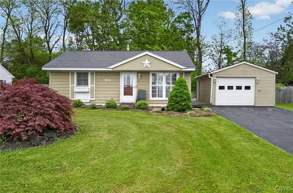 7856 Orion Path, Liverpool, NY 13090