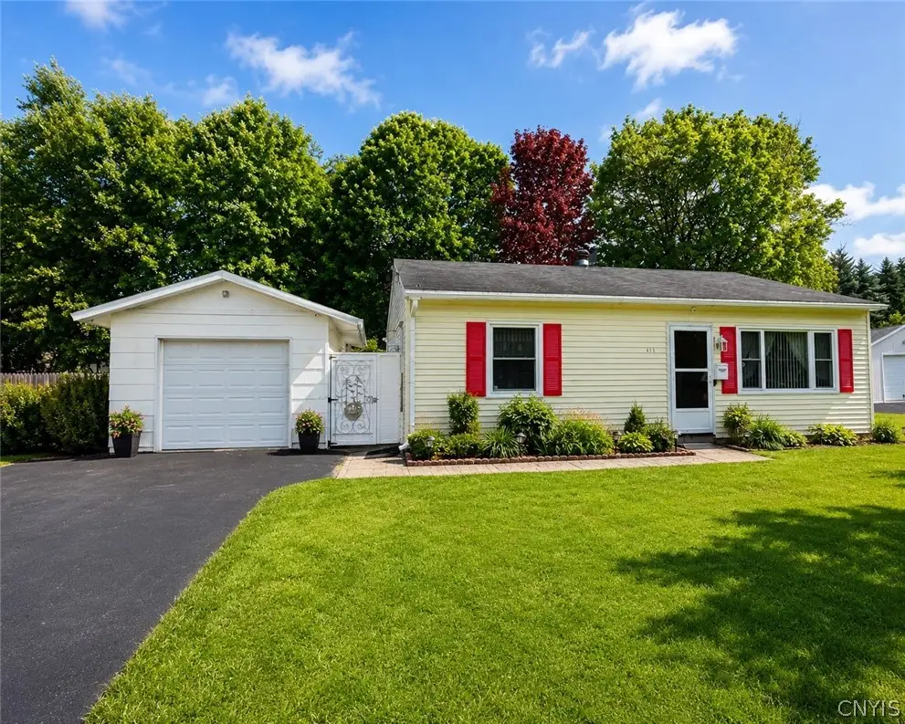413 Woodburne Drive, Utica, NY 13502 - #1