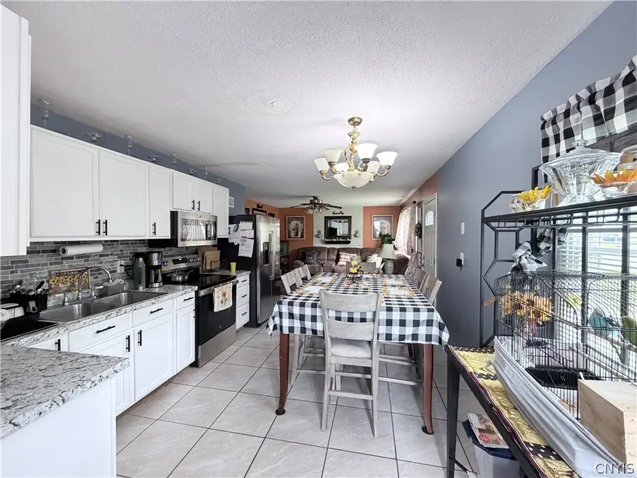 413 Woodburne Drive, Utica, NY 13502 - #2