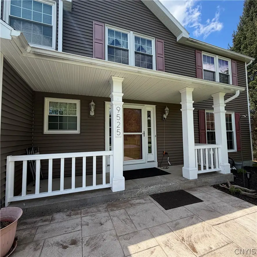 9525 Woodlawn Drive, Brewerton, NY 13029 - #2