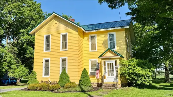 9006 Jackson St, Weedsport, NY 13166