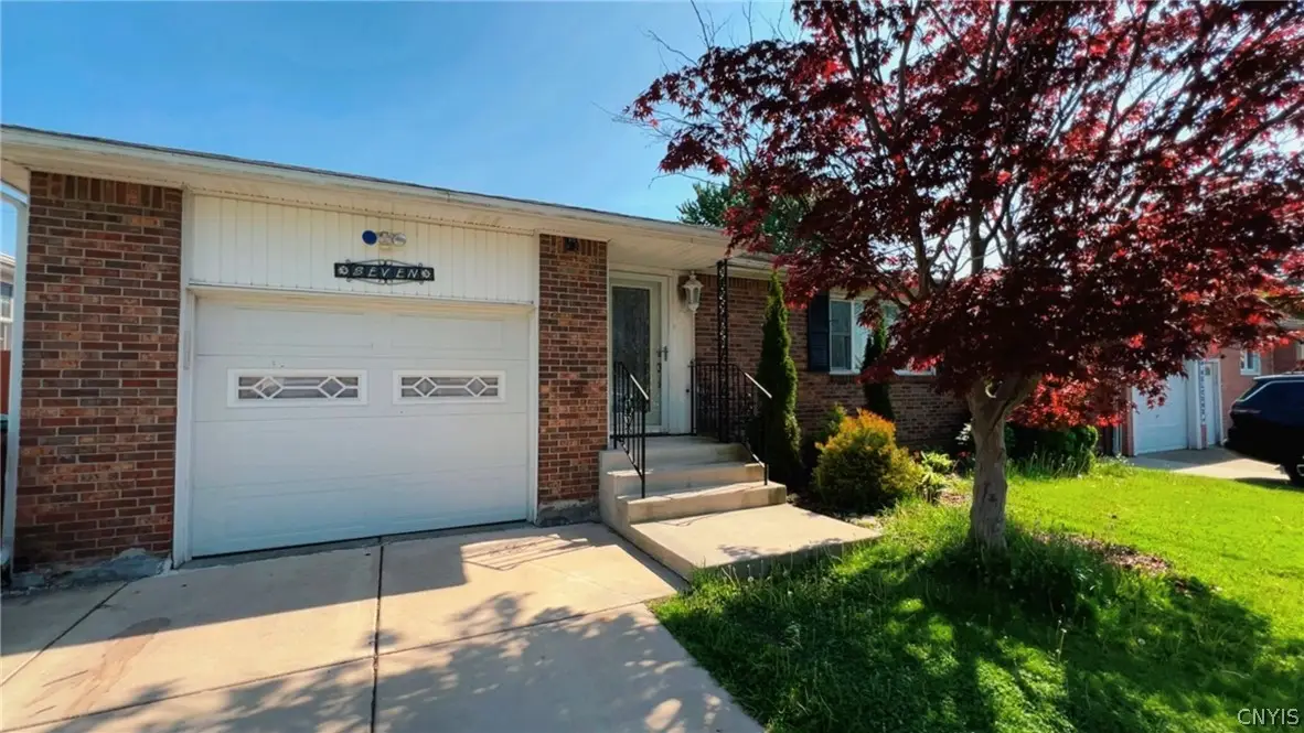 7 E Rouen, Cheektowaga, NY 14227 - #1