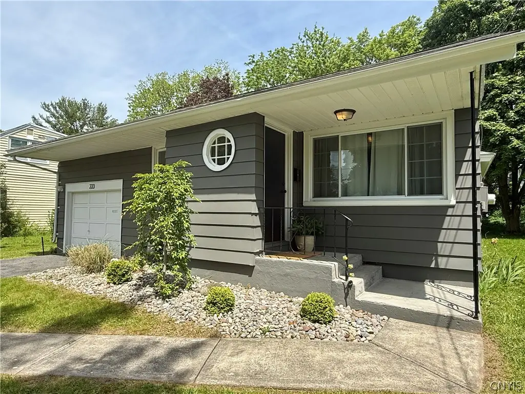 223 Goodrich Ave, Syracuse, NY 13210 - #1