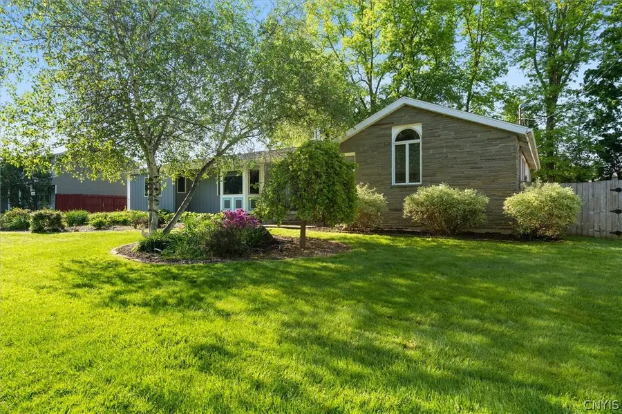 4108 Bel Harbor Drive, Liverpool, NY 13090 - #3