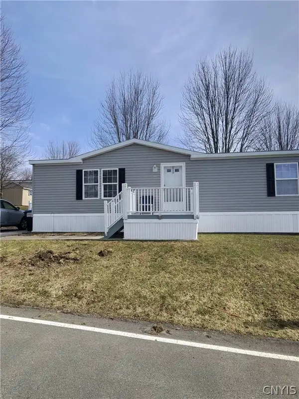 29 Horizon Drive, New Hartford, NY 13413