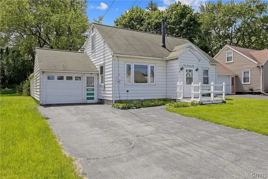 708 Orwood Place, Syracuse, NY 13208 - #2