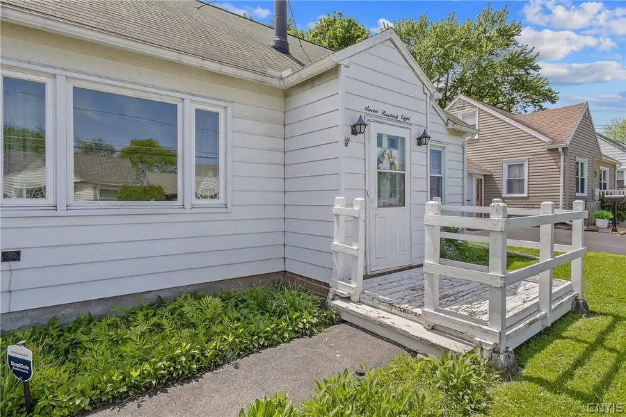 708 Orwood Place, Syracuse, NY 13208 - #3