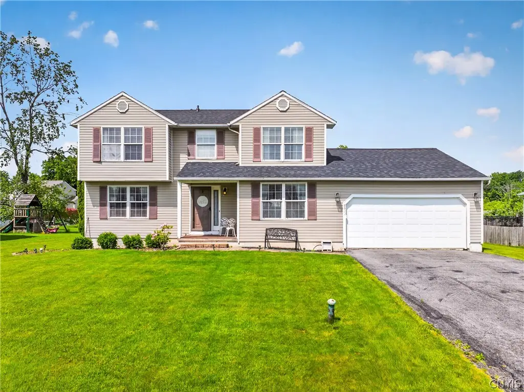 8633 Snowshoe Trail, Cicero, NY 13039 - #1