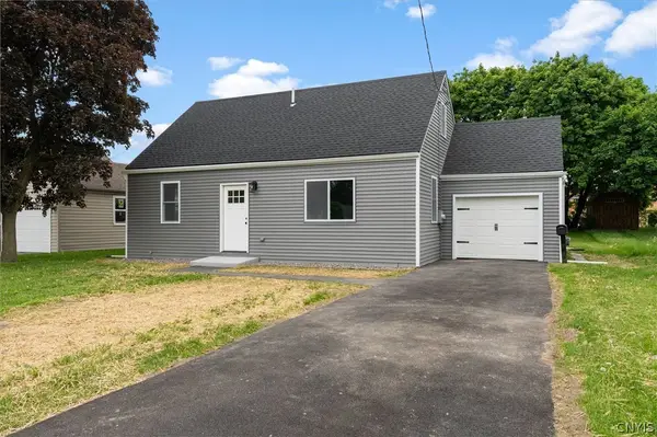 19 Grover Street, East Syracuse, NY 13057