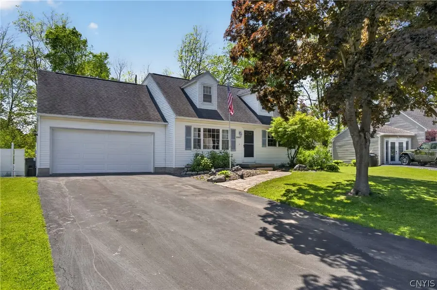 8387 Zenith Drive, Baldwinsville, NY 13027 - #2