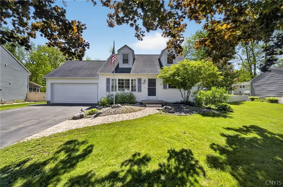 8387 Zenith Drive, Baldwinsville, NY 13027 - #3