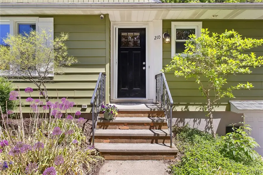 210 Terry Road N, Syracuse, NY 13209 - #2