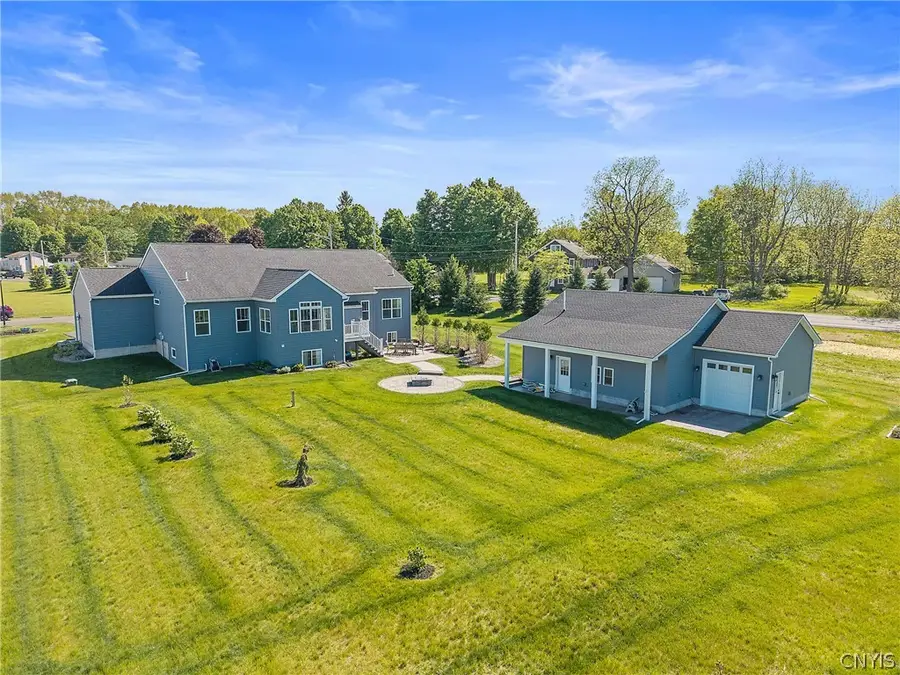 4501 Hollyshire, Clay, NY 13041 - #3