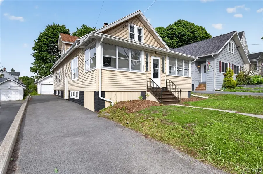 116 Malverne Dr, Syracuse, NY 13208 - #3