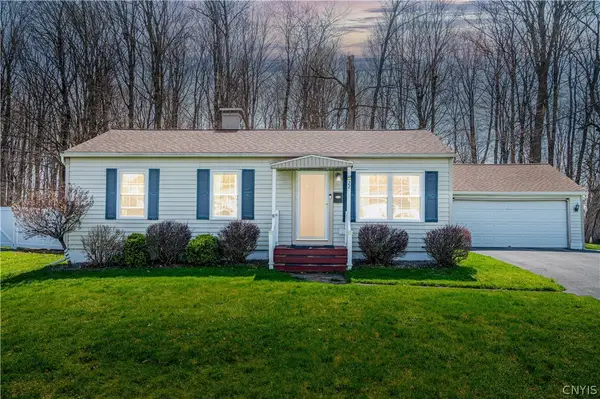 22 Cedarbrook Crescent, Whitesboro, NY 13492