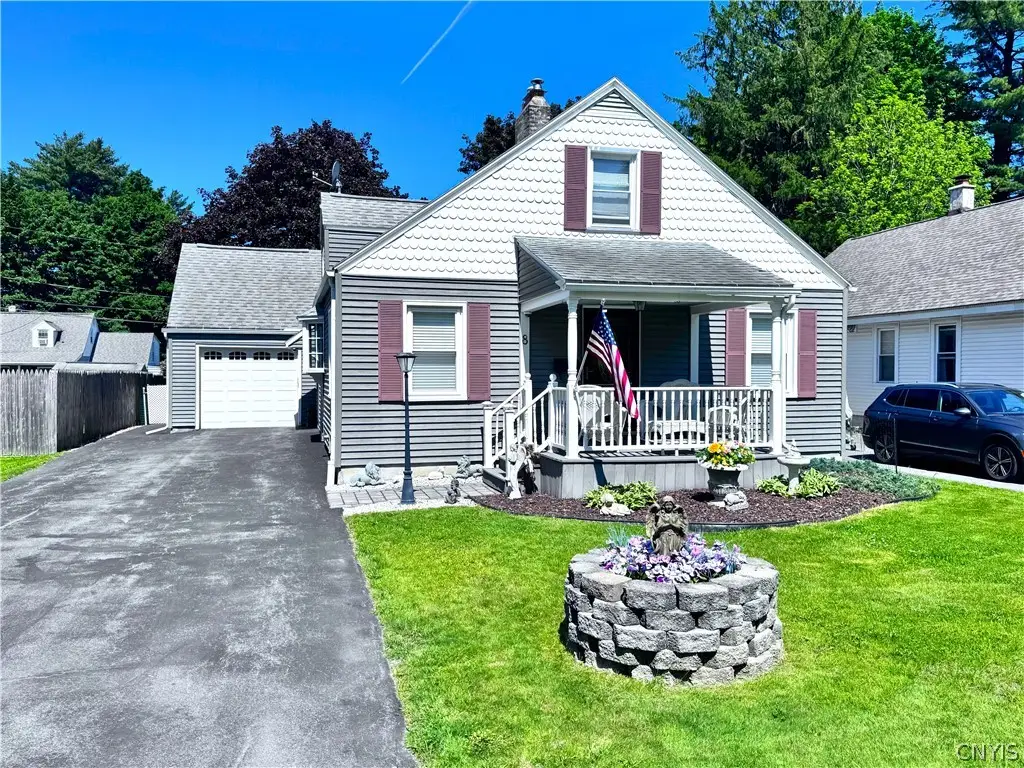 8 Hara Crescent, New Hartford, NY 13413 - #1