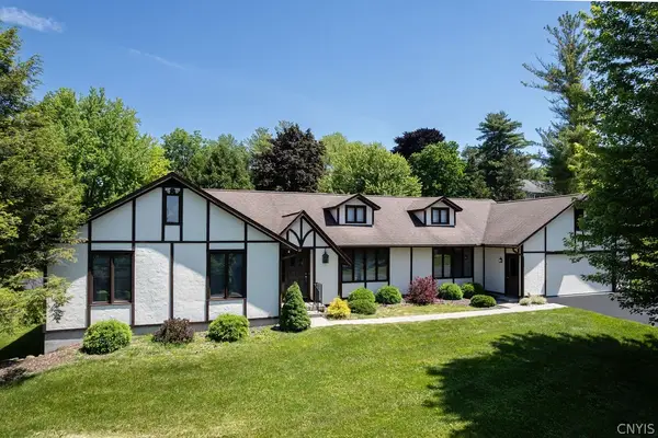 2 Woodview Terrace, Fayetteville, NY 13066