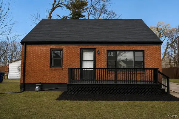 92 Sharon Parkway, Buffalo, NY 14218
