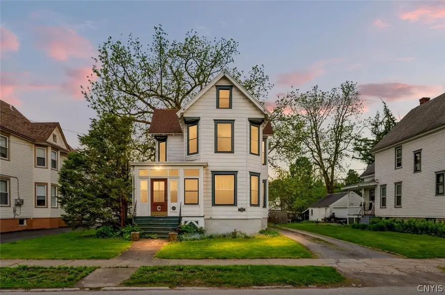 233 W Walnut Street, Oneida, NY 13421 - #2