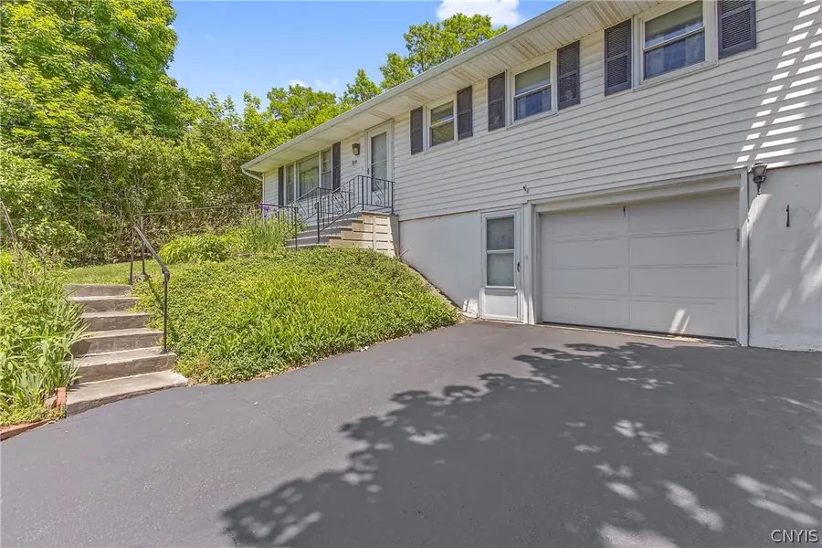 3659 Warners Road, Syracuse, NY 13209 - #3
