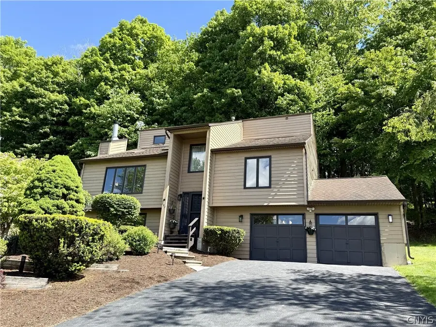 103 Viceroy Drive, Camillus, NY 13031 - #3