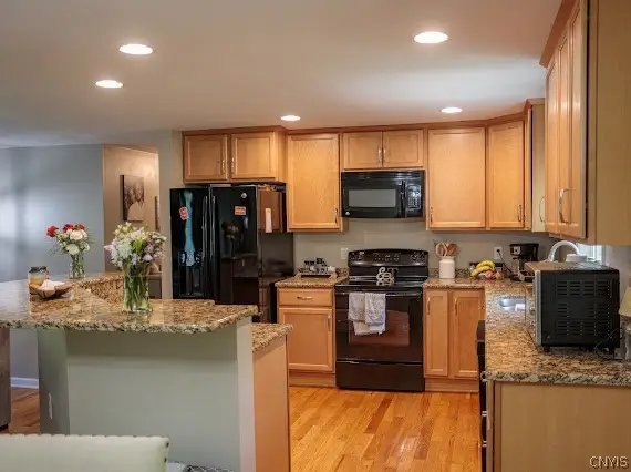 3082 Amberlea Lane, Baldwinsville, NY 13027 - #2