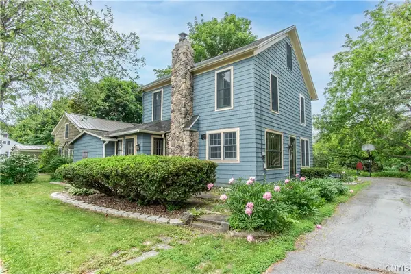 107 W Hamilton Street, Sackets Harbor, NY 13685