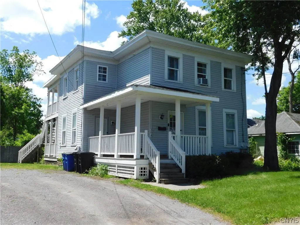 304 E Ellis Street, East Syracuse, NY 13057 - #1