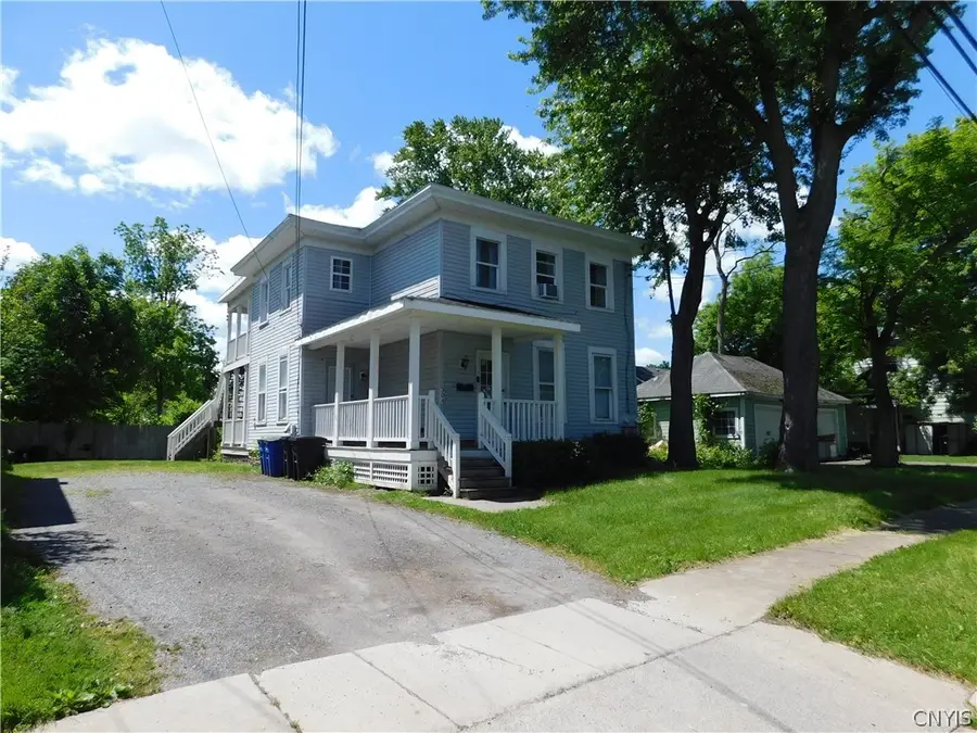304 E Ellis Street, East Syracuse, NY 13057 - #2