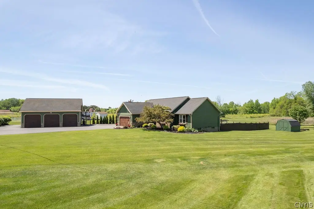 399 Center Road, Pennellville, NY 13132 - #1